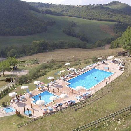 Agriturismo Orsaiola Urbania Εξωτερικό φωτογραφία
