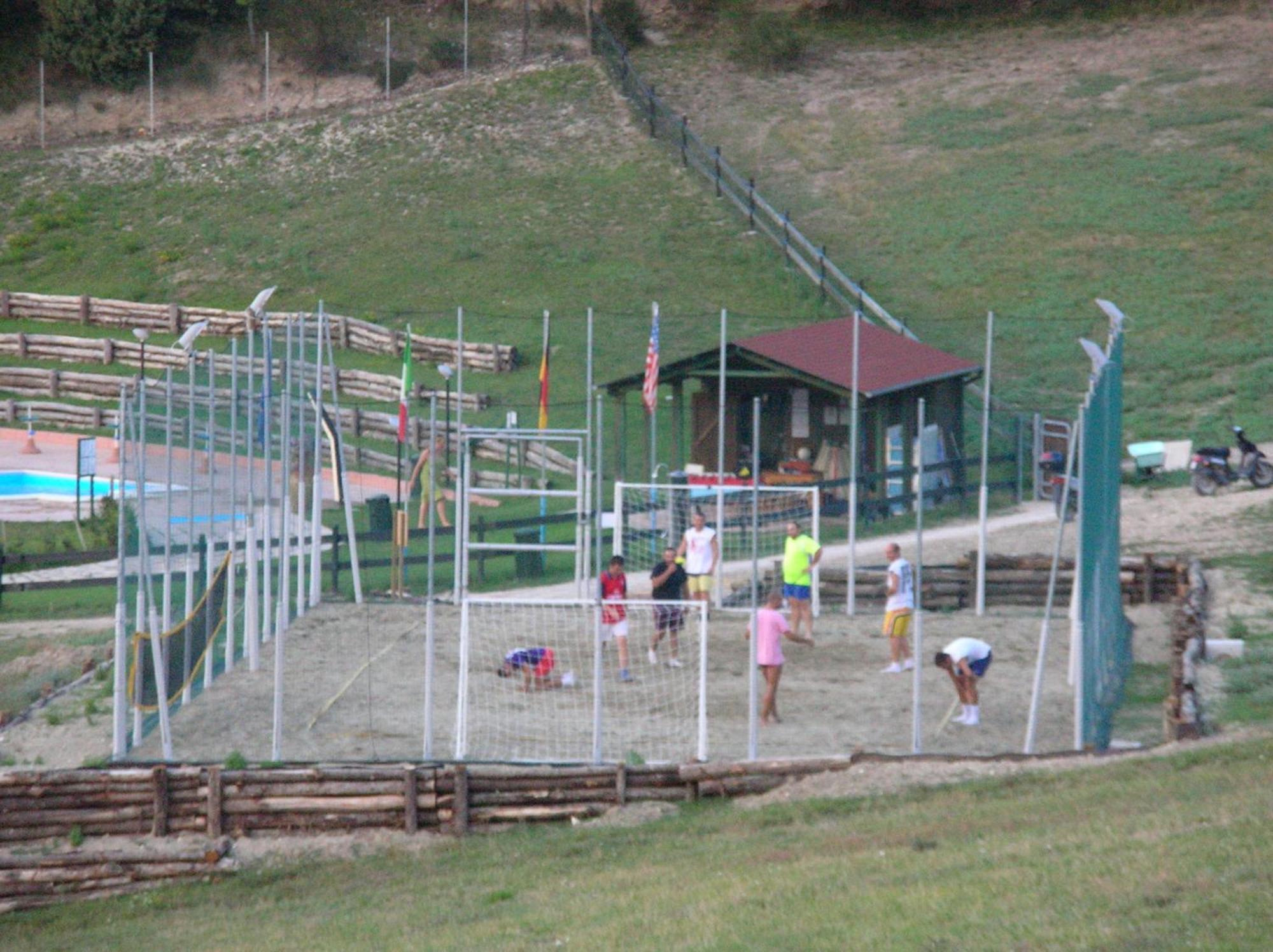 Agriturismo Orsaiola Urbania Εξωτερικό φωτογραφία